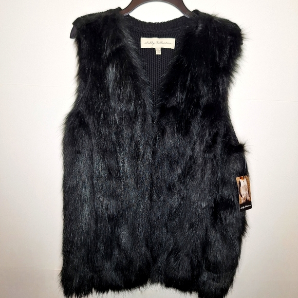 Sebby Jackets & Blazers - Sebby Collection luxury granola girl core size XXL black faux fur vest.